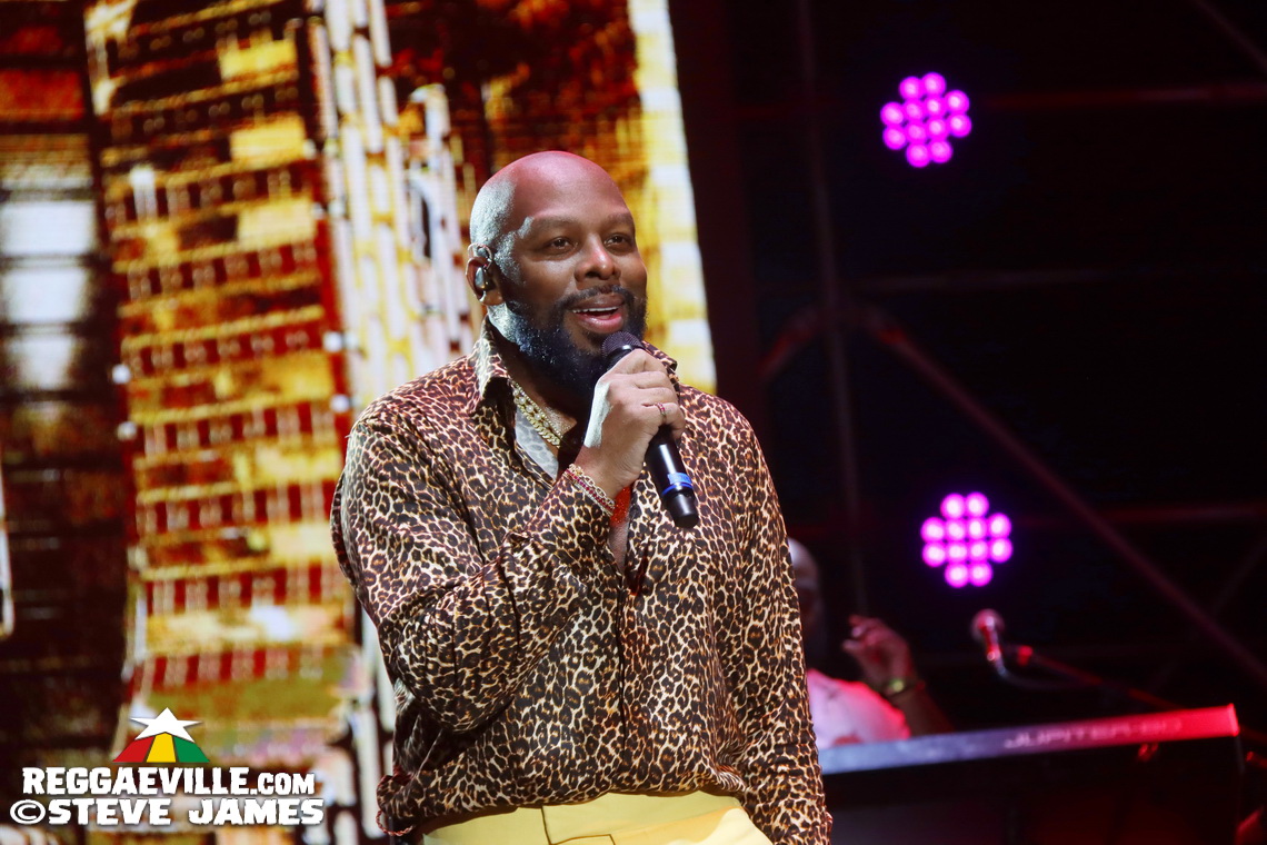 Sanchez, JOE, The Manhattans feat. Gerald Alston