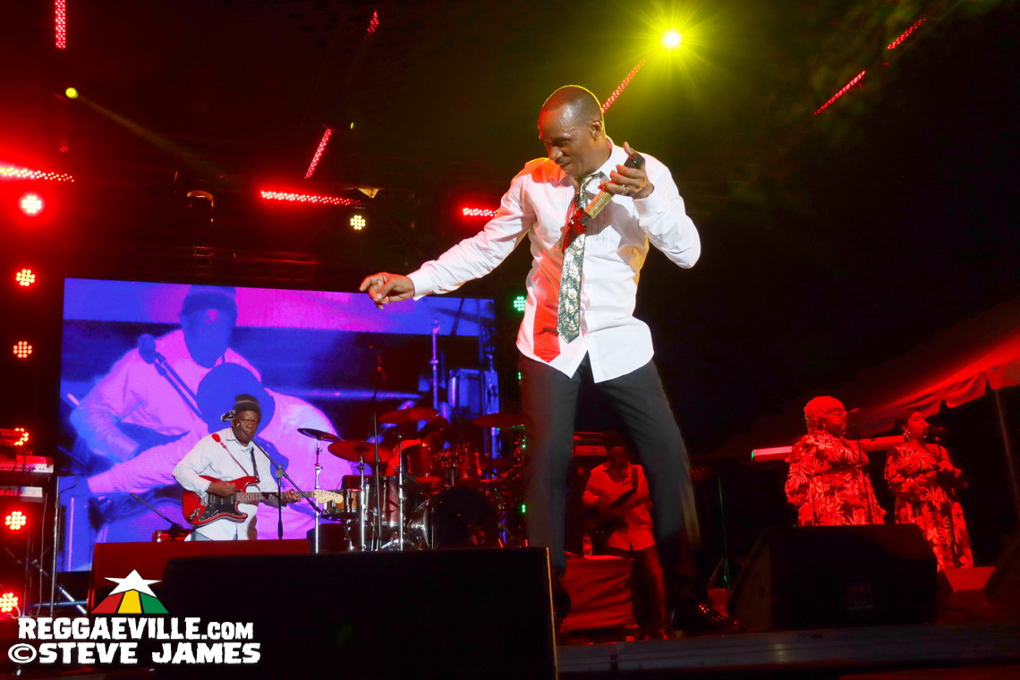 Sanchez, JOE, The Manhattans feat. Gerald Alston