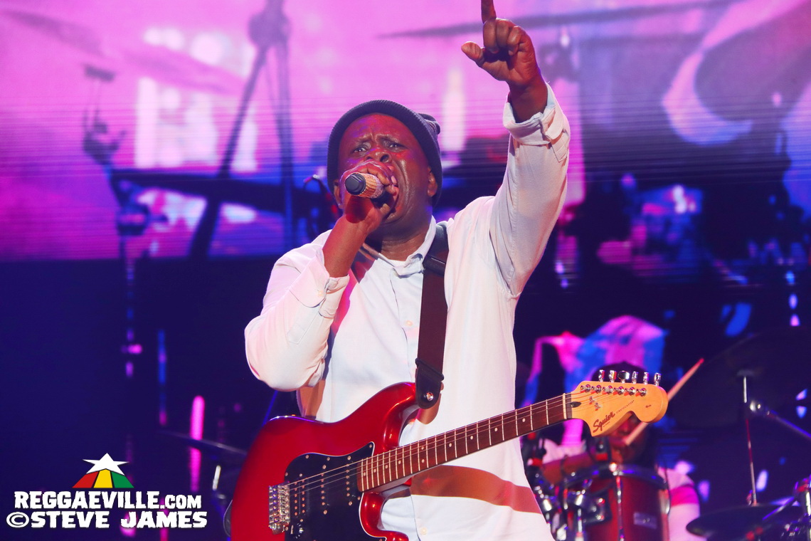 Sanchez, JOE, The Manhattans feat. Gerald Alston