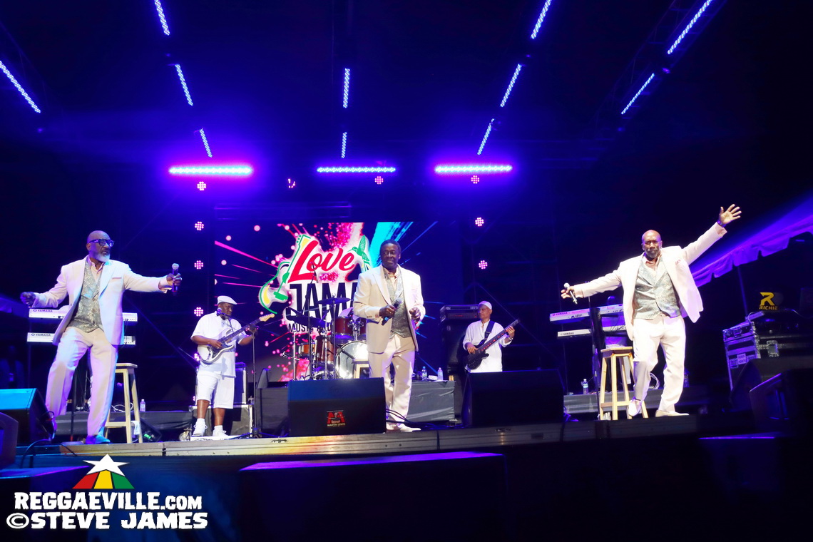 Sanchez, JOE, The Manhattans feat. Gerald Alston