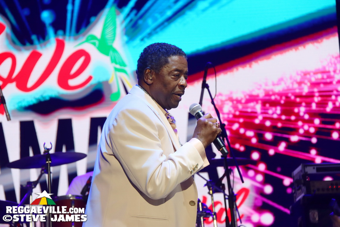 Sanchez, JOE, The Manhattans feat. Gerald Alston