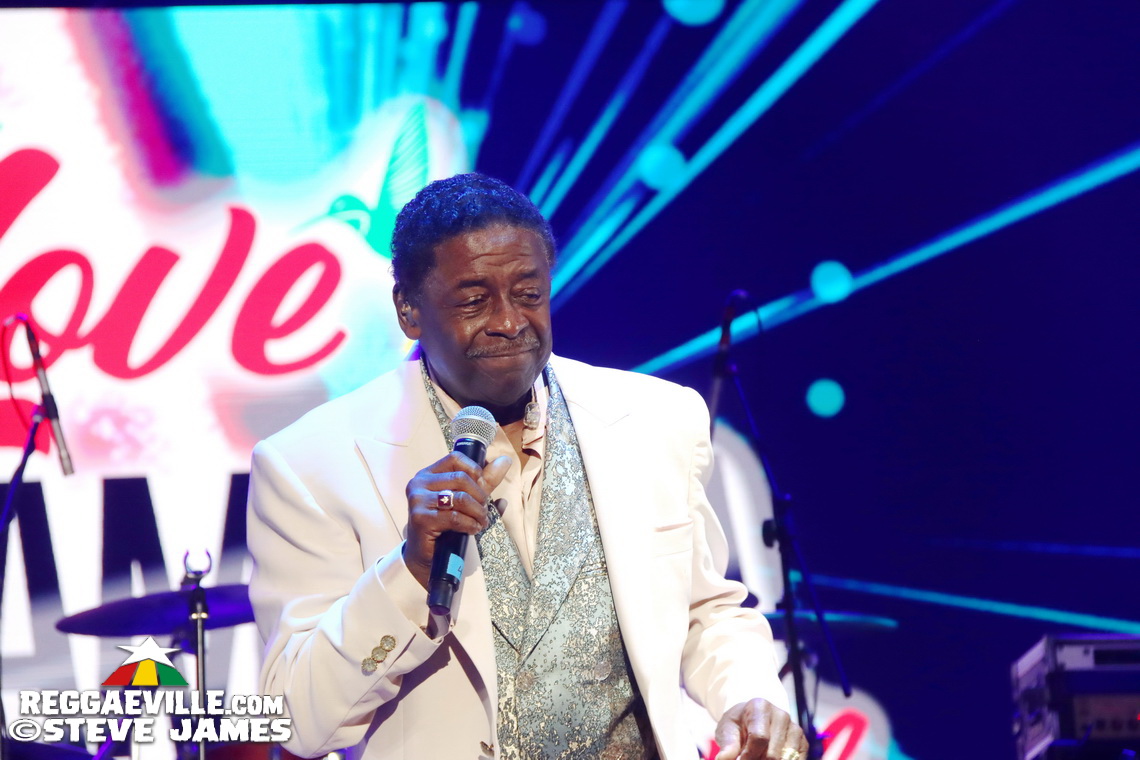 Sanchez, JOE, The Manhattans feat. Gerald Alston