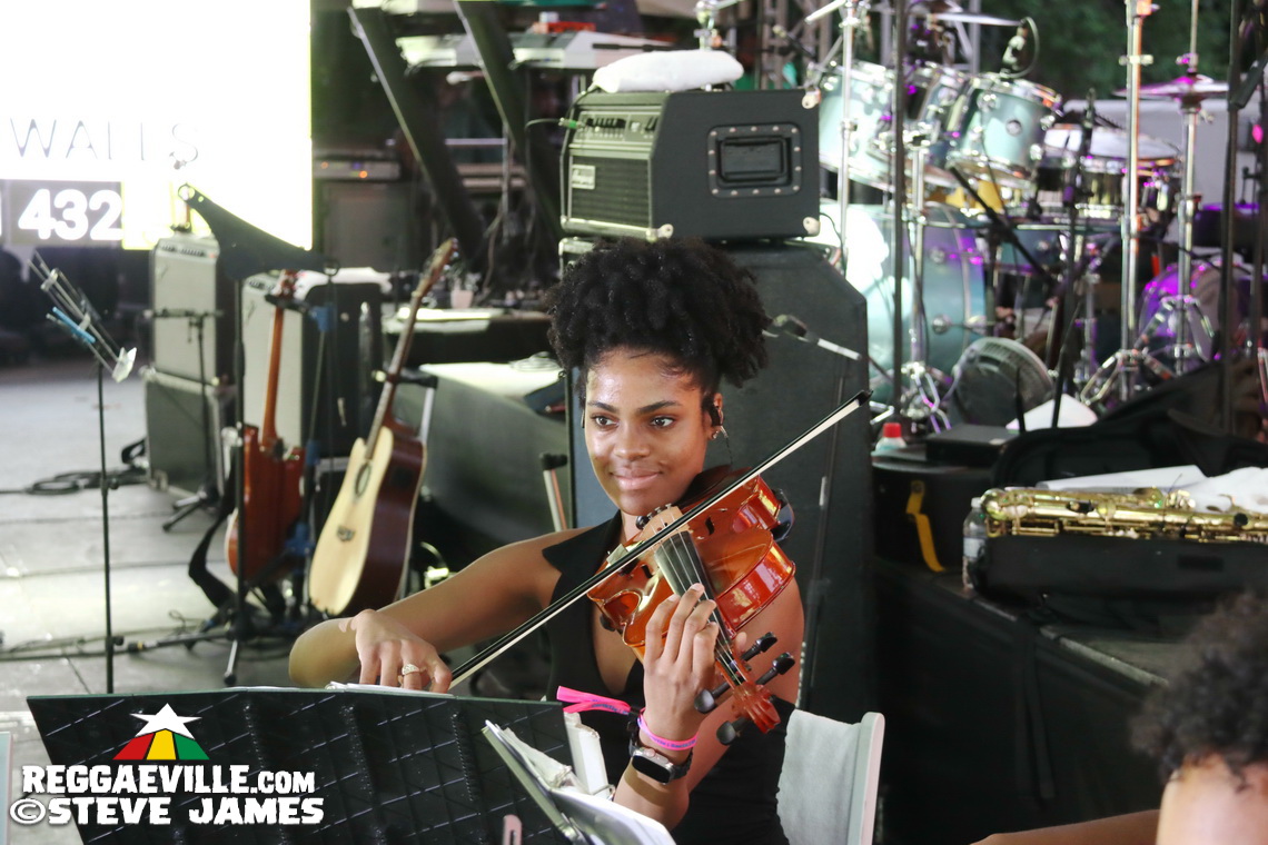 Marcia Griffiths, Tony Gregory, Naomi Cowan, Lloyd Parks, Carlene Davis