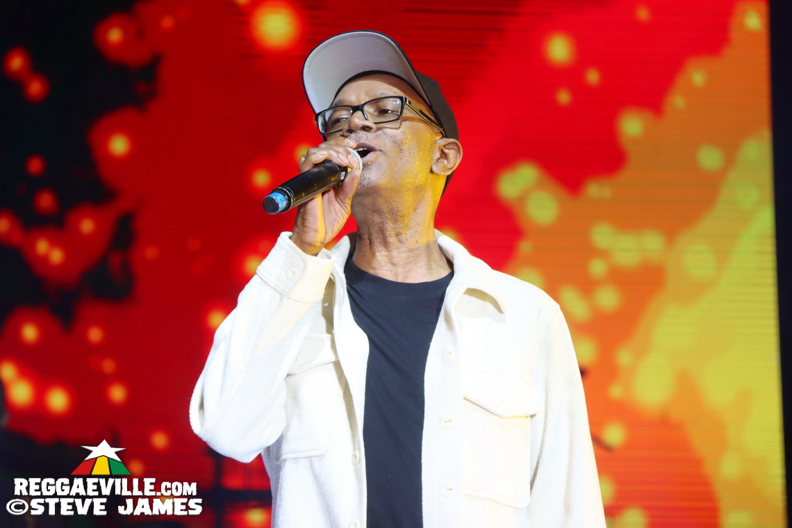 Marcia Griffiths, Buju Banton, Beres Hammond, Busy Signal, Tanya Stephens, Beenie Man, Shaggy