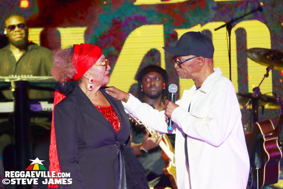 Marcia Griffiths, Buju Banton, Beres Hammond, Busy Signal, Tanya Stephens, Beenie Man, Shaggy