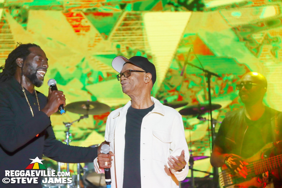 Marcia Griffiths, Buju Banton, Beres Hammond, Busy Signal, Tanya Stephens, Beenie Man, Shaggy