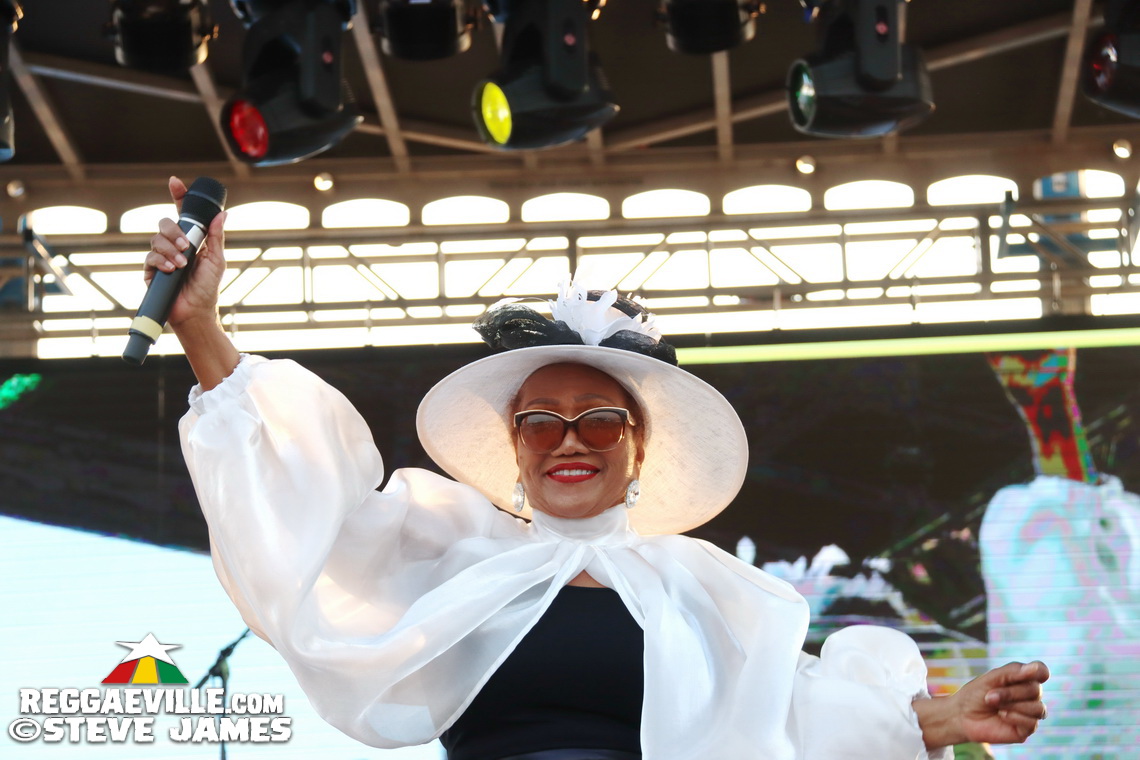 Marcia Griffiths, Ky-Mani Marley, Leroy Sibbles, Shuga, Singer J