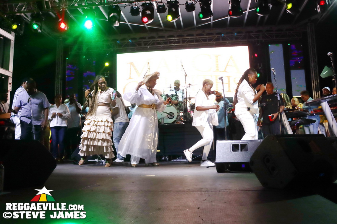 Marcia Griffiths, Freddie McGregor, Shaggy, Busy Signal, Tanya Stephens