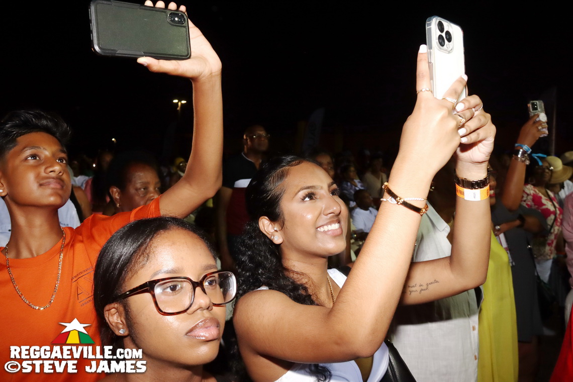 Marcia Griffiths, Freddie McGregor, Shaggy, Busy Signal, Tanya Stephens