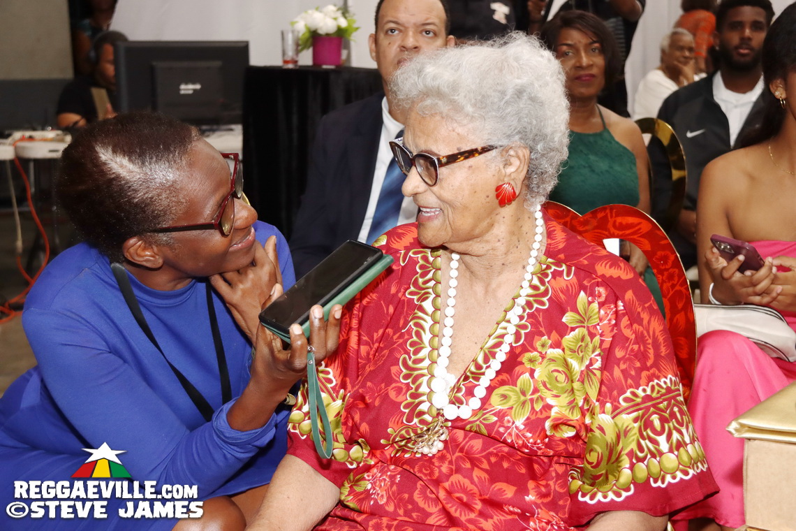 QORIHC - Queens Reignited Award Show and Ball 2024