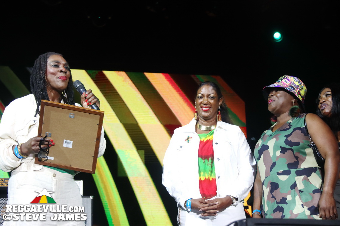 Tony Rebel, Richie Stephens, Asadenaki