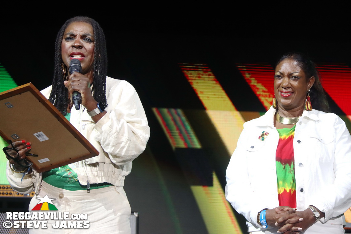 Tony Rebel, Richie Stephens, Asadenaki