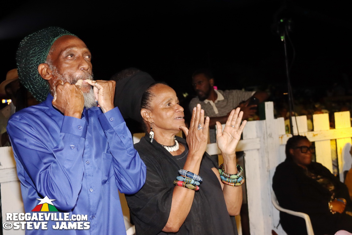 Anthony B, Glen Washington, Mikey Spice