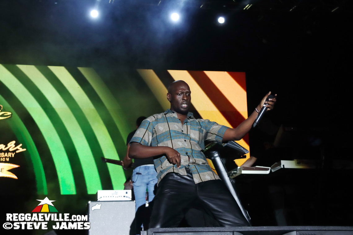 Queen Ifrica, Sean Paul