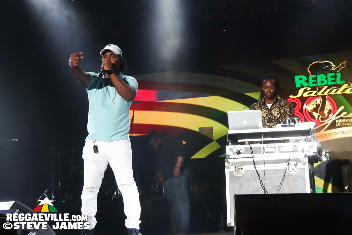 Queen Ifrica, Sean Paul