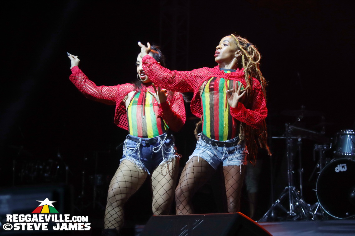 Queen Ifrica, Sean Paul