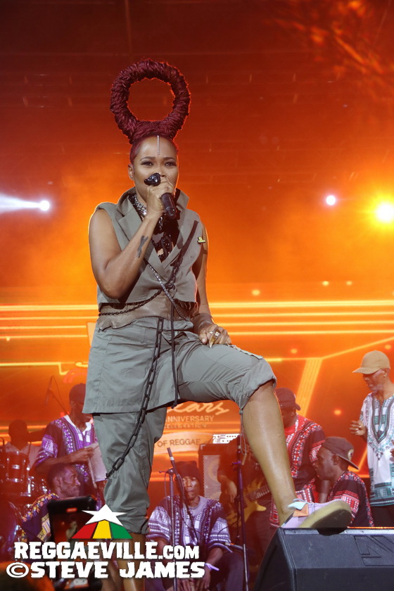 Queen Ifrica, Sean Paul