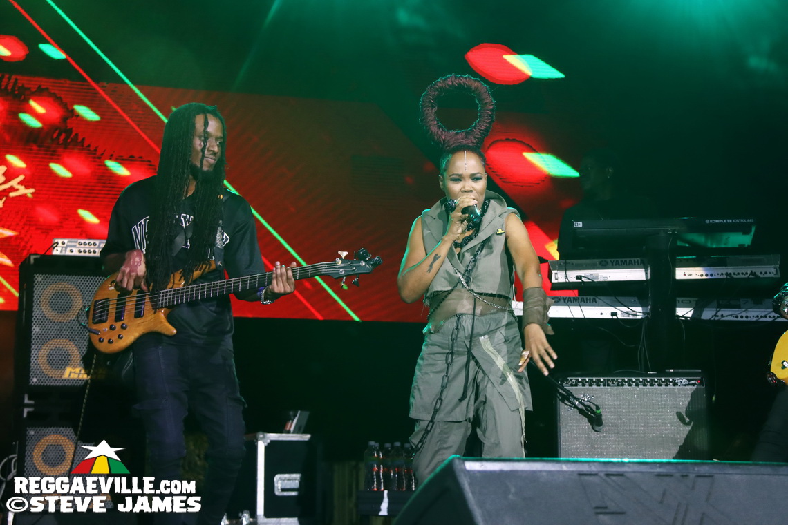 Queen Ifrica, Sean Paul