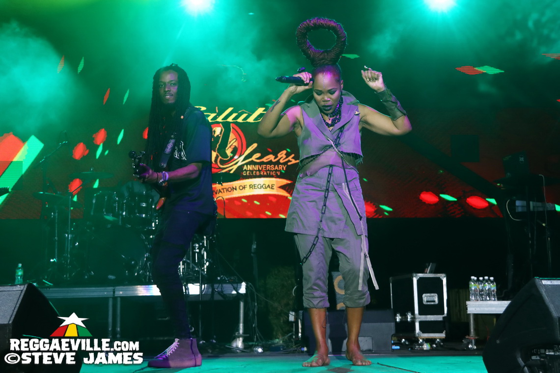 Queen Ifrica, Sean Paul