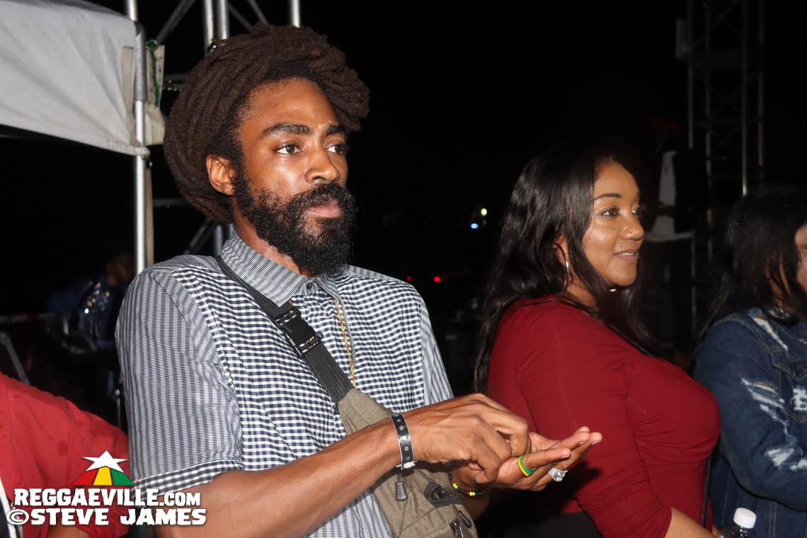 Queen Ifrica, Sean Paul