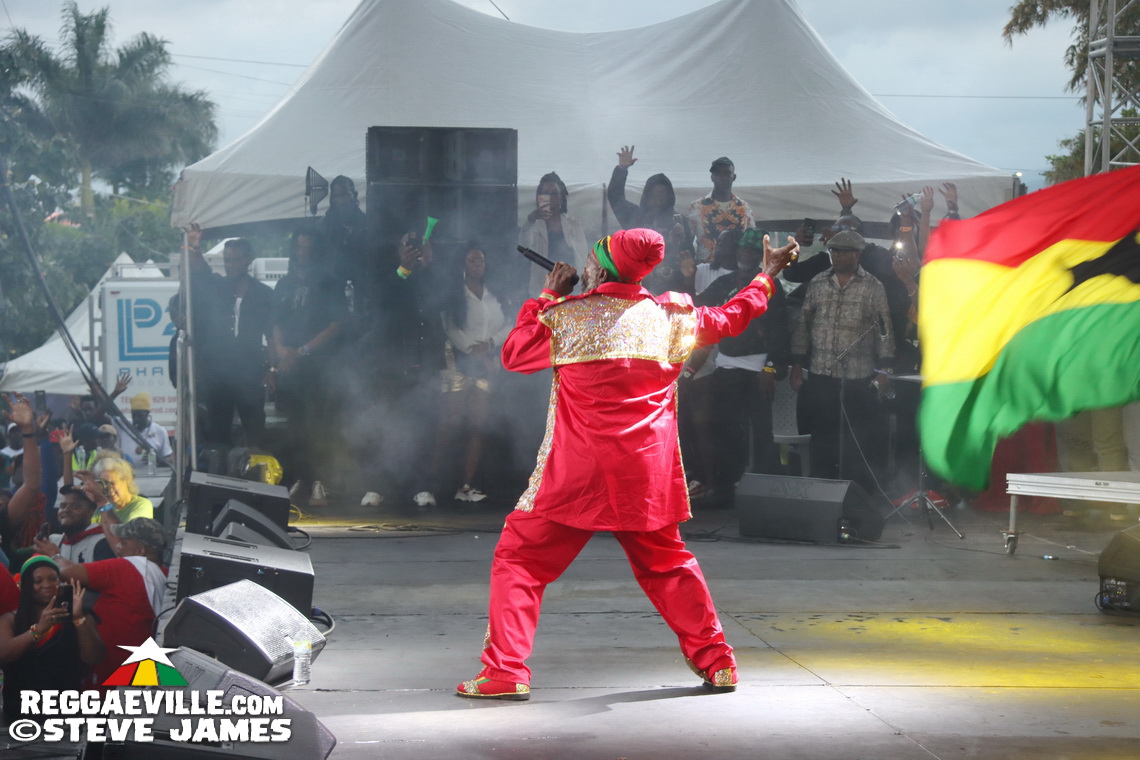 Capleton, Luciano, Louie Culture