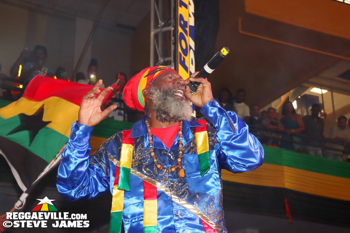 Capleton, Beenie Man, T.O.K, Cham, Ishawna...
