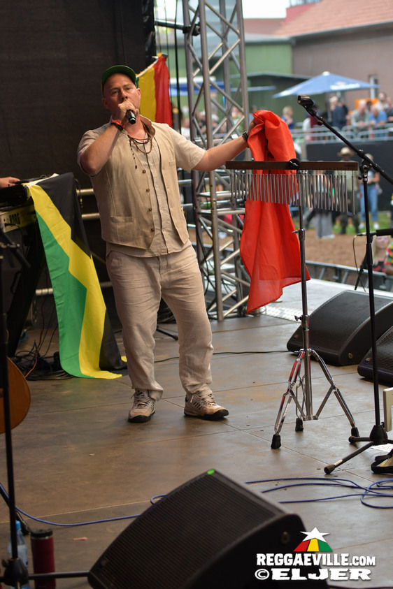 Mystical Faya, Irie Miah, Schwarzpaul, Mellow Mark