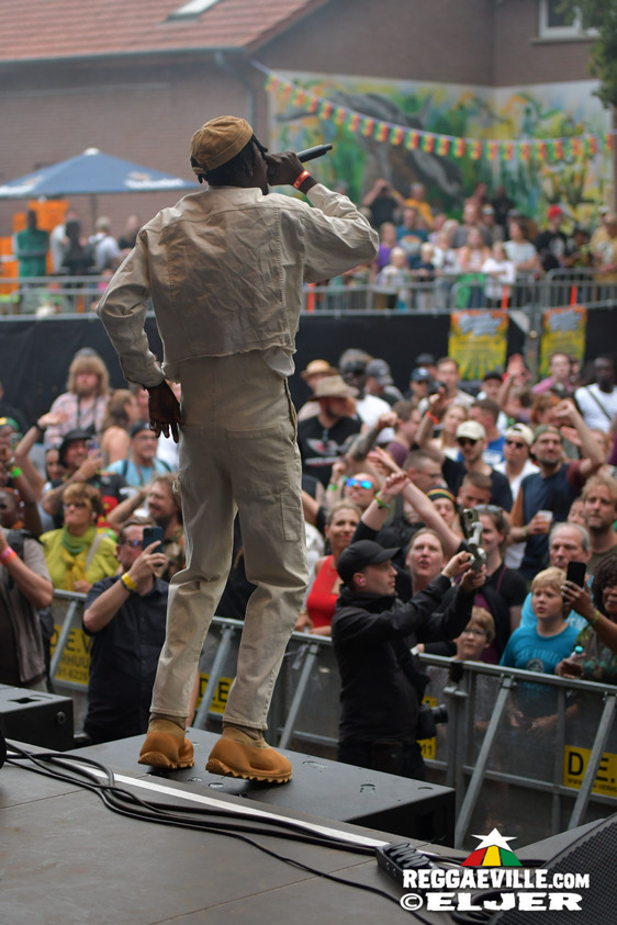 Chi Ching Ching, Samora feat. Natty King, Mellow Mood