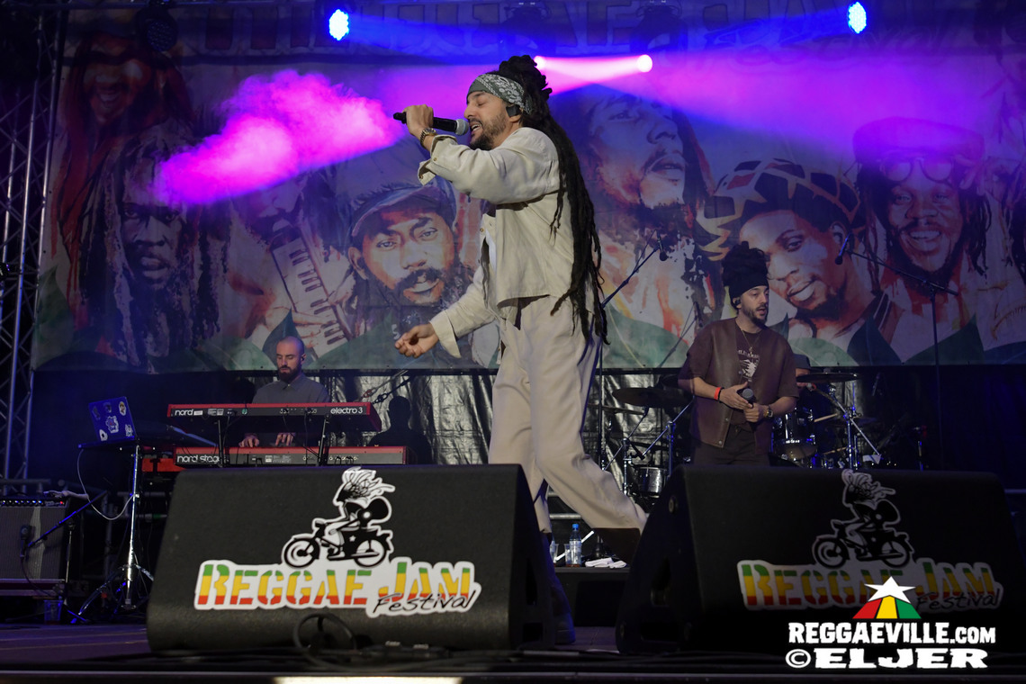 Chi Ching Ching, Samora feat. Natty King, Mellow Mood