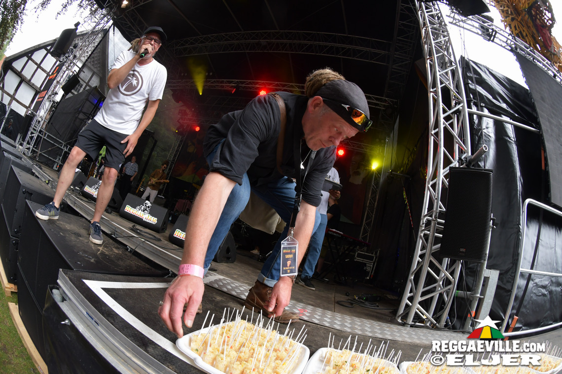 Ganjaman feat. Italee, Jah Tung & Dre JA, Sara Lugo