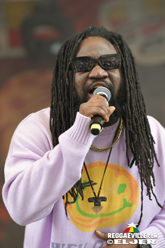 Ganjaman feat. Italee, Jah Tung & Dre JA, Sara Lugo