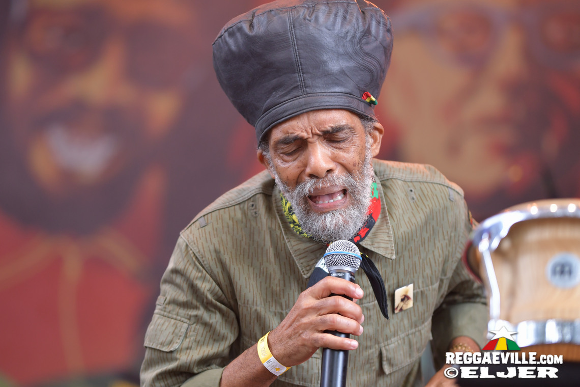 IQulah, Banda Senderos