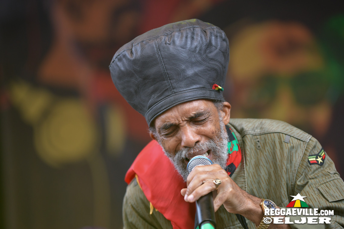 IQulah, Banda Senderos