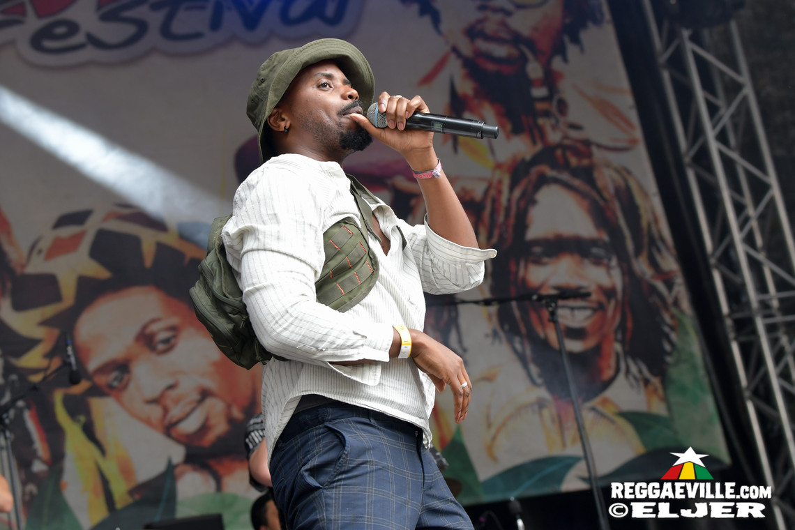 IQulah, Banda Senderos