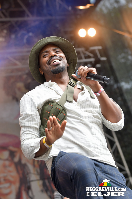 IQulah, Banda Senderos