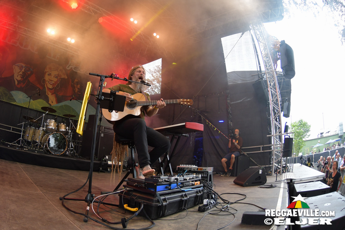 Mike Love, Jamaram meets Jahcoustix