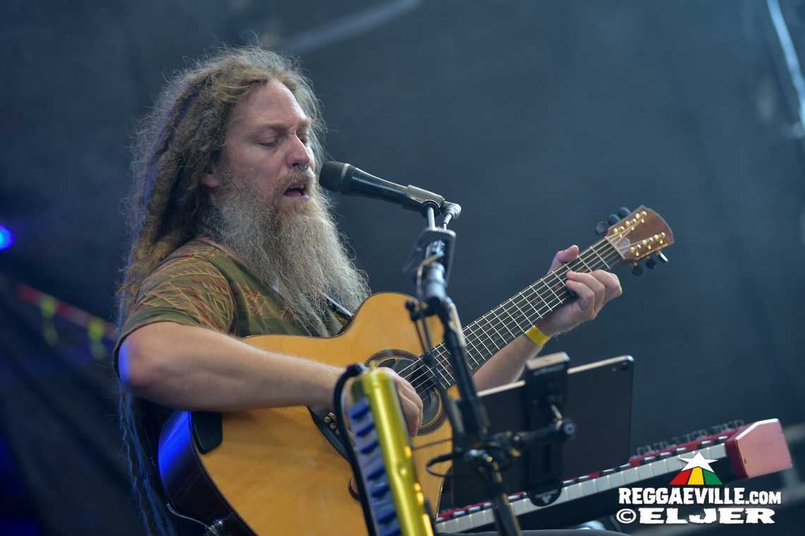 Mike Love, Jamaram meets Jahcoustix