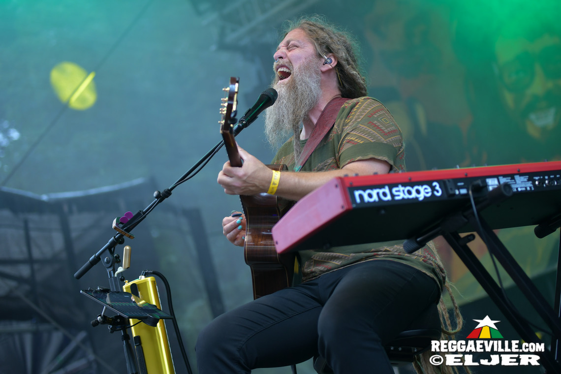 Mike Love, Jamaram meets Jahcoustix