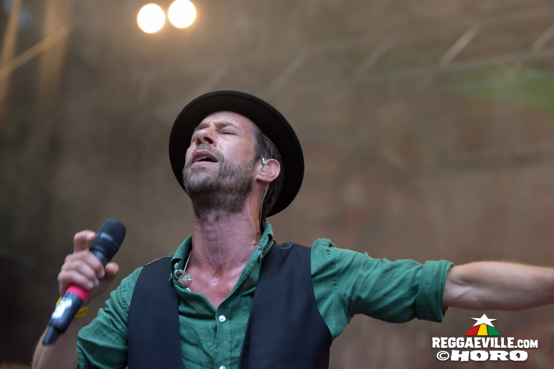 Mike Love, Jamaram meets Jahcoustix