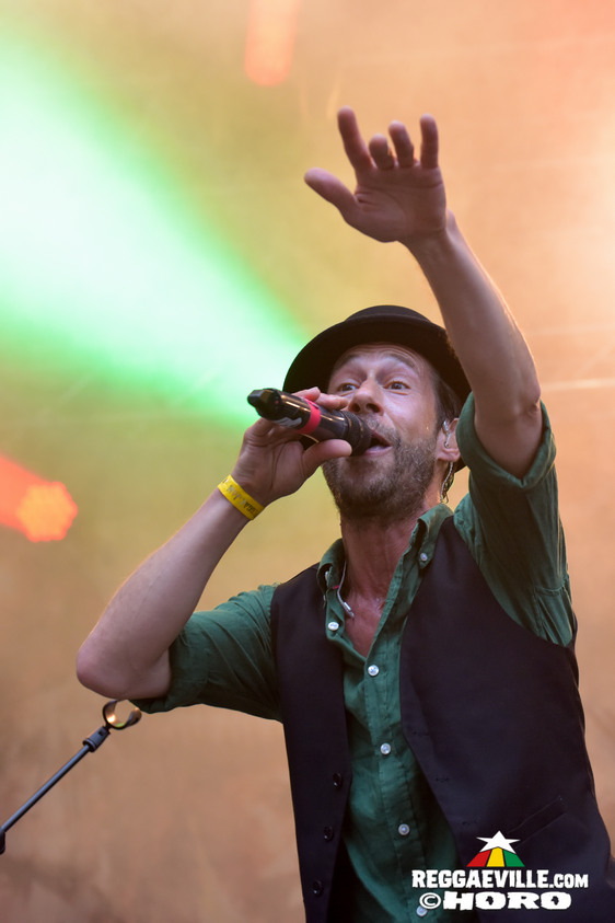 Mike Love, Jamaram meets Jahcoustix