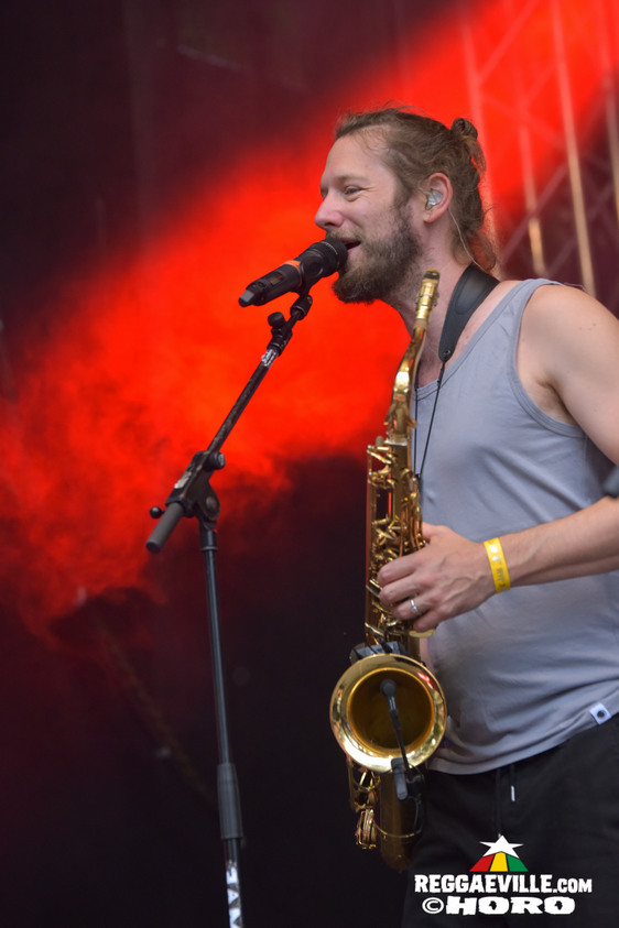 Mike Love, Jamaram meets Jahcoustix