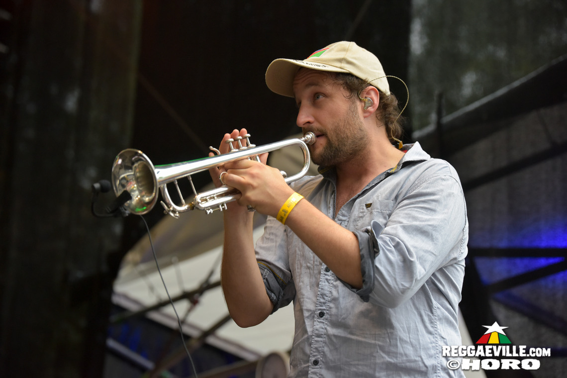 Mike Love, Jamaram meets Jahcoustix