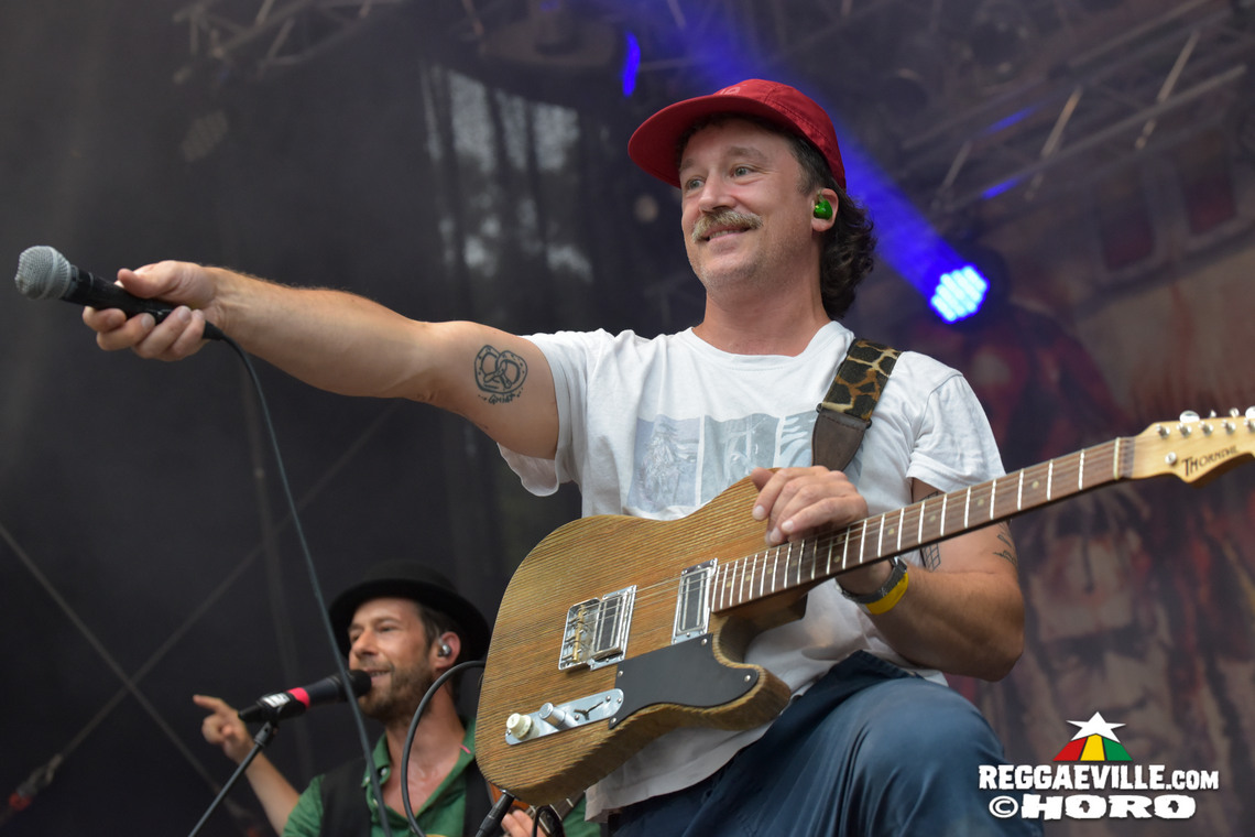 Mike Love, Jamaram meets Jahcoustix