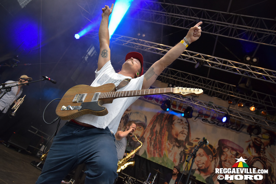 Mike Love, Jamaram meets Jahcoustix