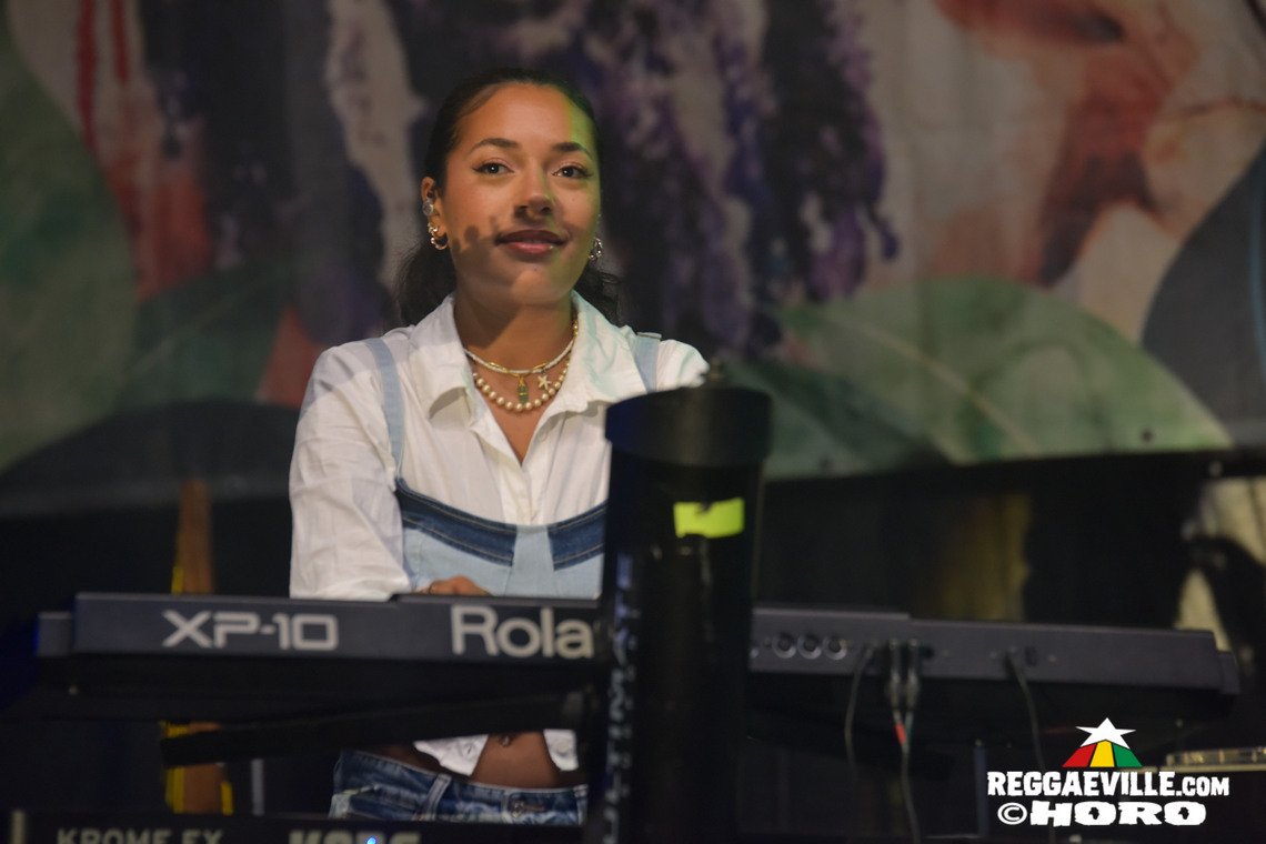 Teacha Dee with Don Tippa, Inti & Chaski