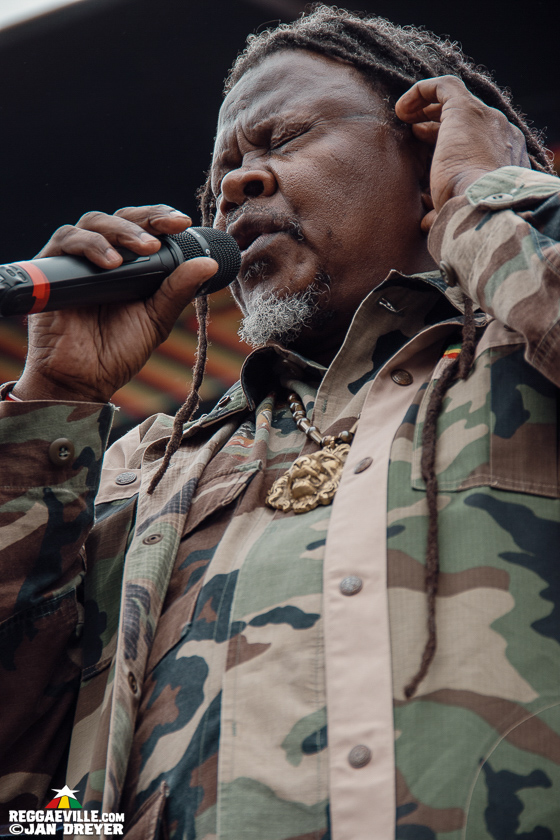 Anthony B, Luciano, Becca D