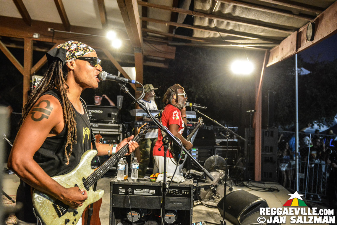 Steel Pulse, Don Carlos