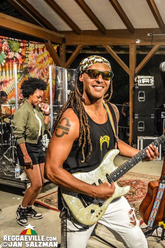 Steel Pulse, Don Carlos