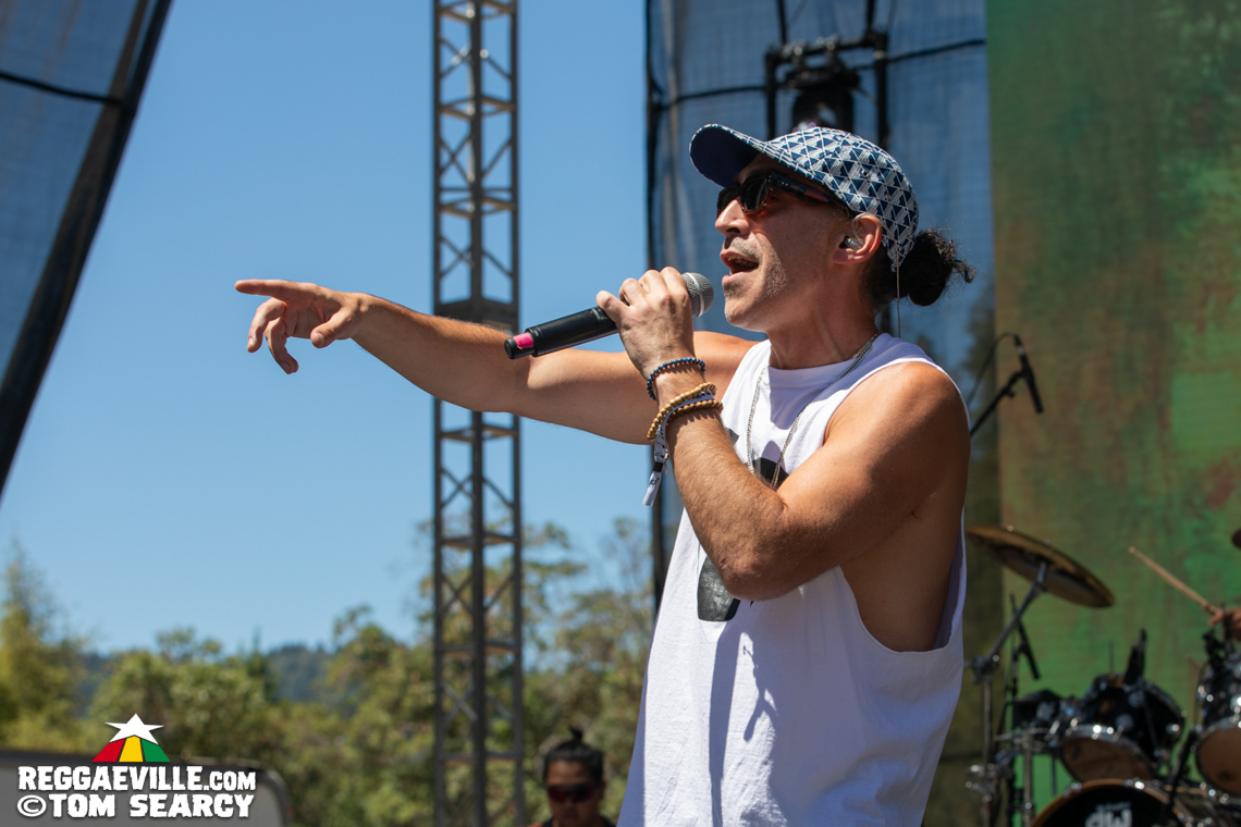 Sister Nancy, Iba Mahr, Bobby Hustle