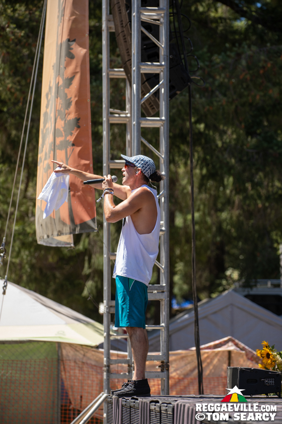 Sister Nancy, Iba Mahr, Bobby Hustle